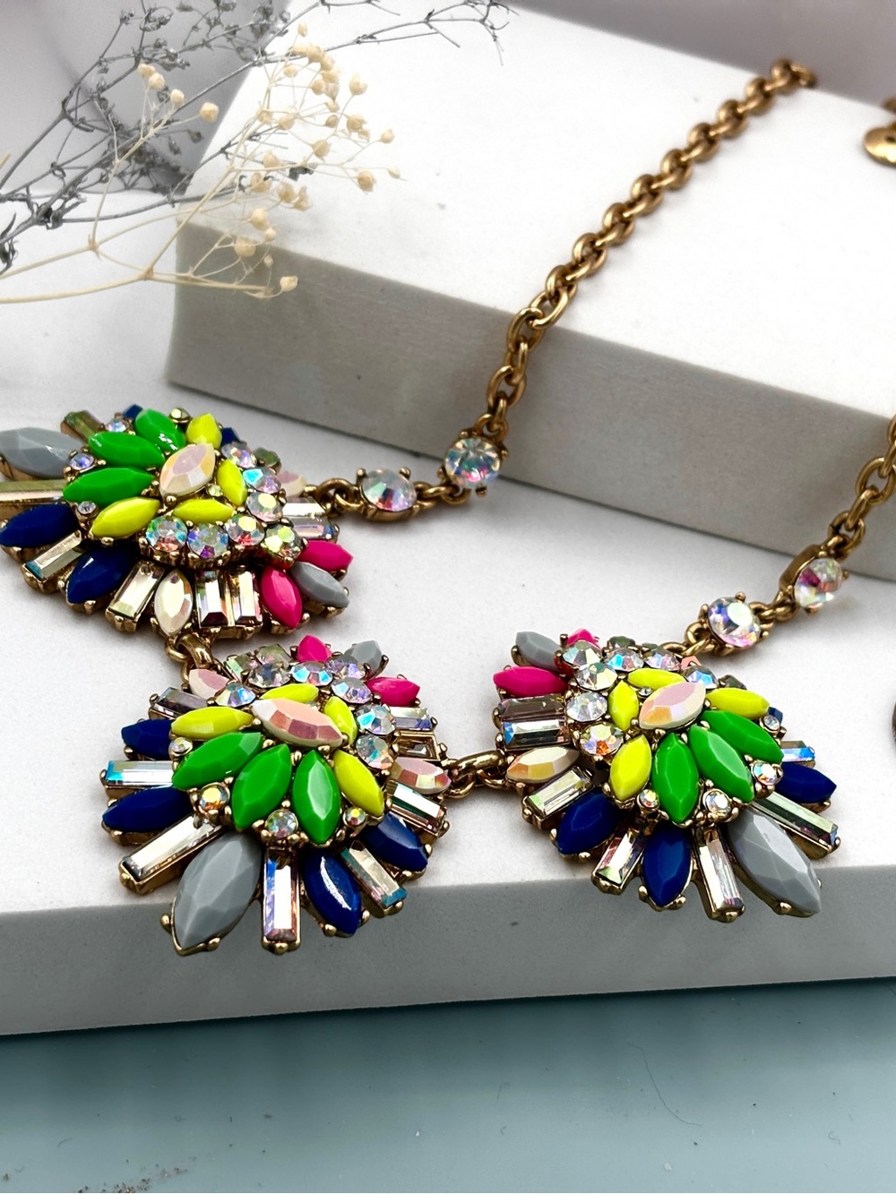 J.Crew vintage Gold tone multi color crystal statement necklace - Picture 9 of 10
